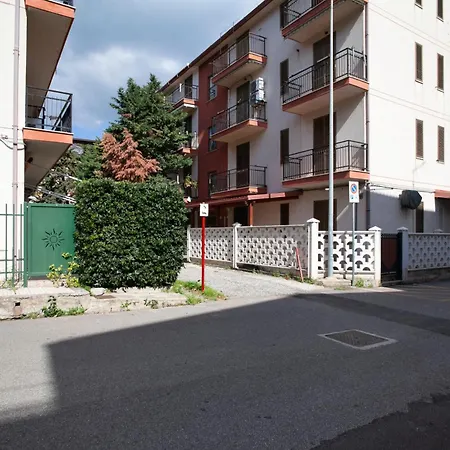 아파트 Casa Fiorella